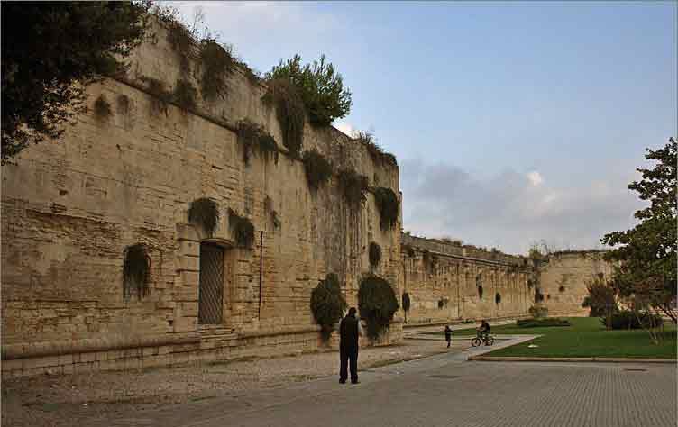 Lecce Muro di cinta castello Carlo V