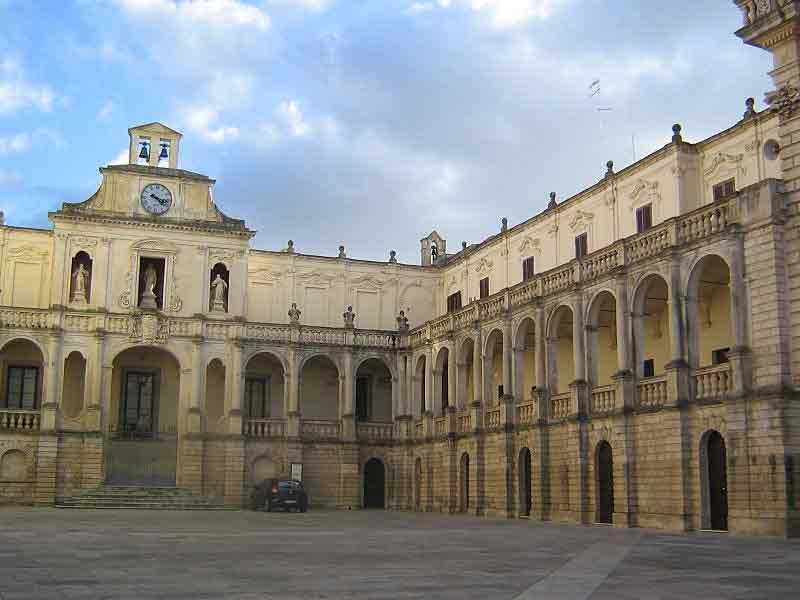 Lecce Palazzo arcivescovile